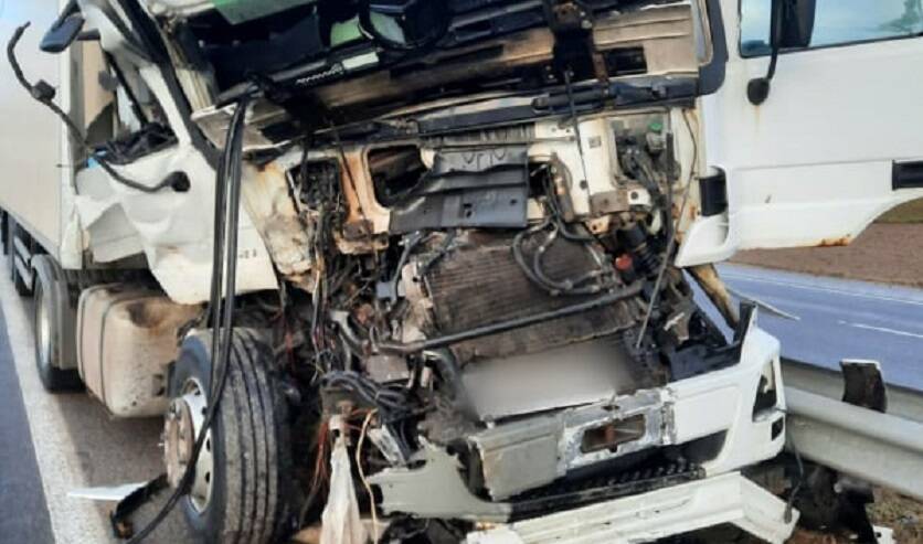 В Скиделе грузовик столкнулся с трактором: Следственный комитет ищет очевидцев