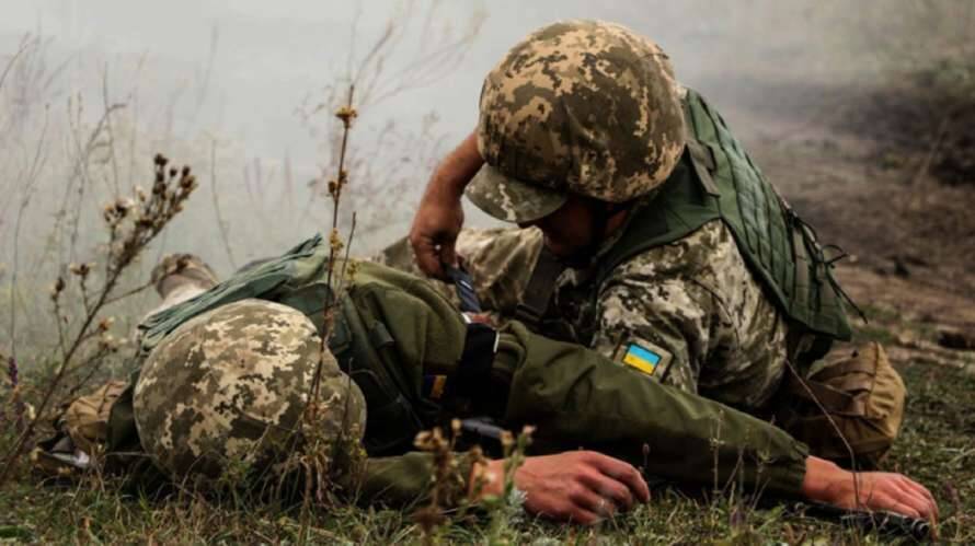 На Донбассе боевики снова ранили украинских военных