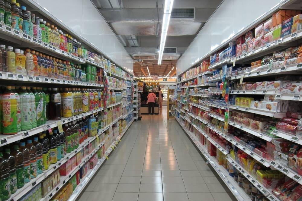 Продавцов-кассиров из Тулы поймали на краже продуктов в собственном магазине