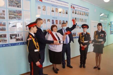 В кунгурской школе № 17 открыли музей «История школы в истории страны»