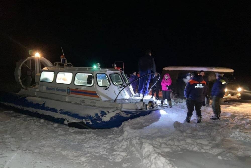 На льду водохранилища в Волгоградской области нашли тела двух рыбаков