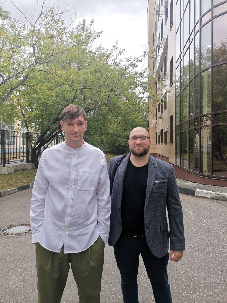Адвокат рассказал, почему ФСИН требует заменить Олегу Навальному условный срок на реальный