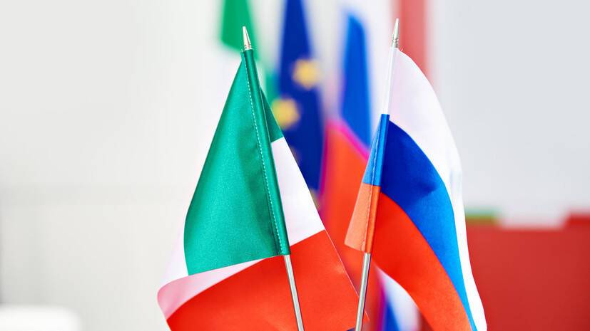Песков прокомментировал сообщения о просьбе к бизнесу Италии касательно встречи с Путиным