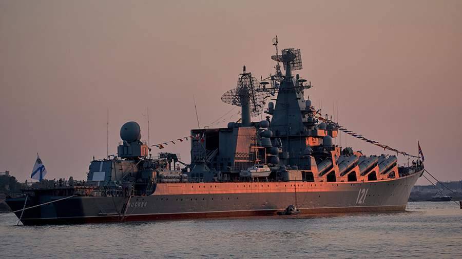 Более 20 российских кораблей вышли на учения в Черное море