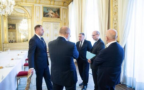 Встреча советников Нормандии стартовала в Париже
