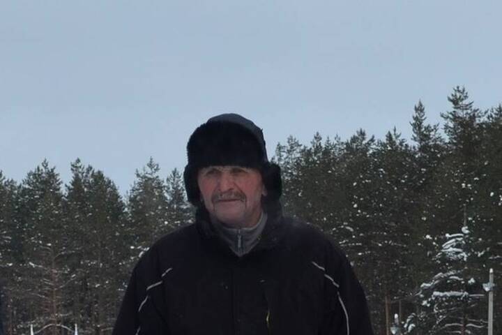 Тренер новгородских лыжников Владимир Стеблецов стал заслуженным работником физической культуры РФ