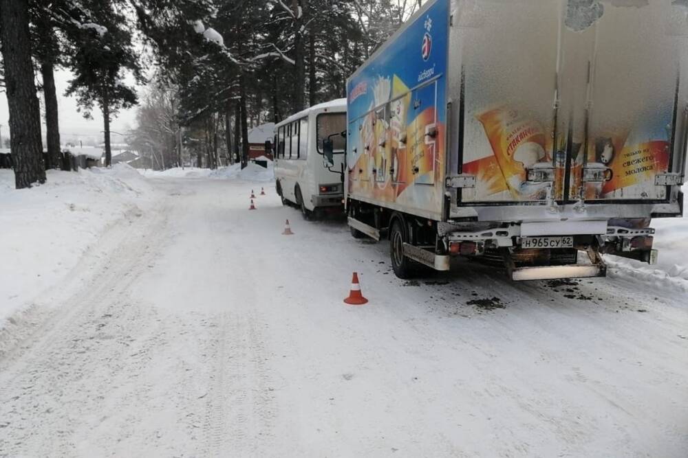 В Касимове в ДТП с грузовиком и автобусом пострадал шестилетний ребёнок