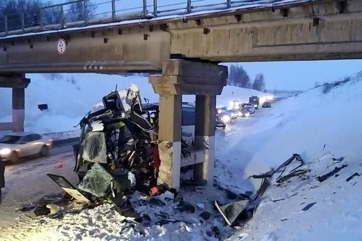 Водителю автобуса ампутировали ногу после ДТП в Рязанской области