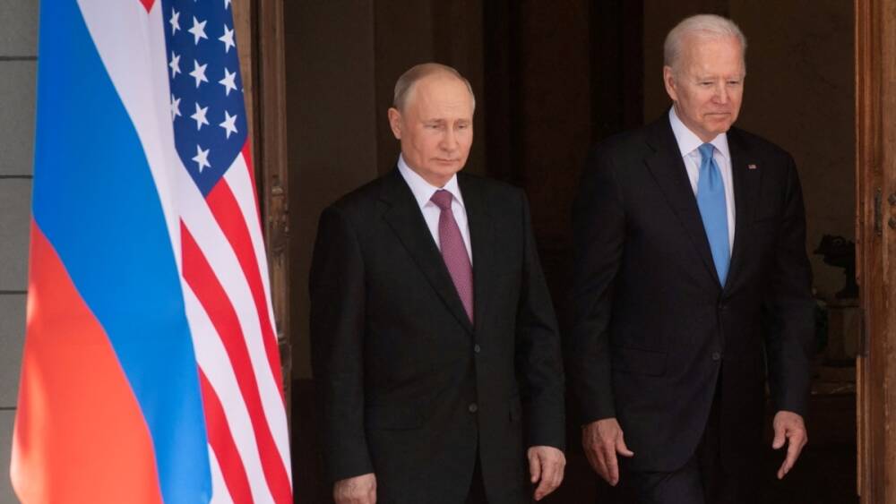 CBS: Белый дом пока не принял решение о санкциях против Путина