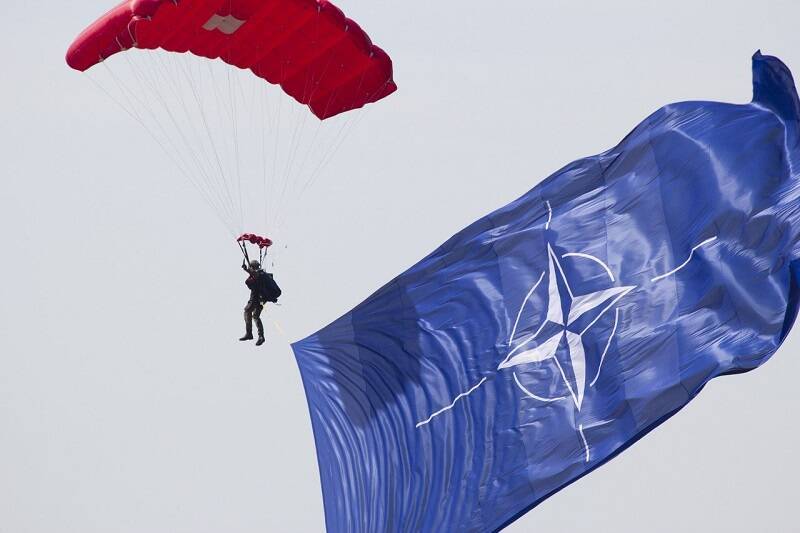 На Украине предложили России вступить в НАТО
