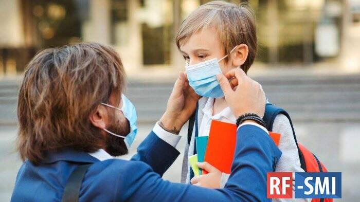 В Роспотребнадзоре заявили, что дети наиболее уязвимы к заболеванию омикрон-штаммом