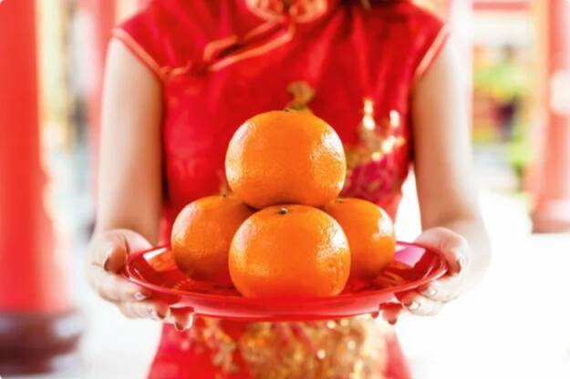 На китайский Новый год катают апельсины, чтобы сбылись заветные желания, как делать правильно