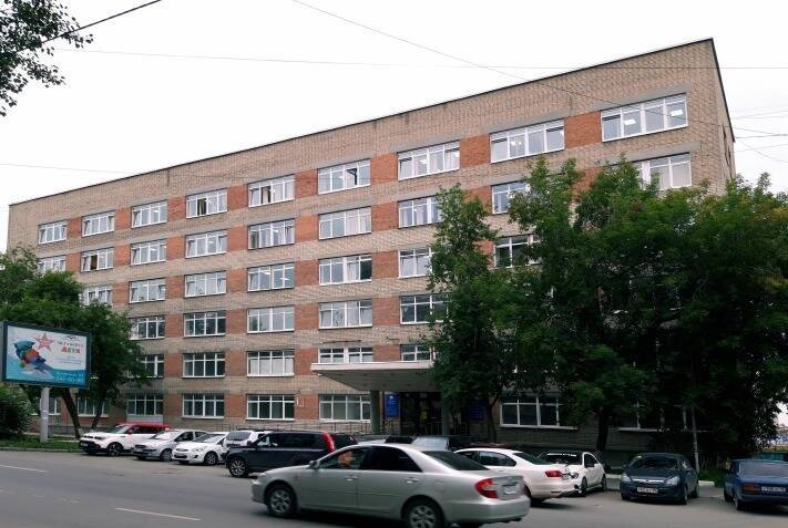 В Екатеринбурге на пенсионном фонде «для выразительности» сделают подсветку за ₽13 млн