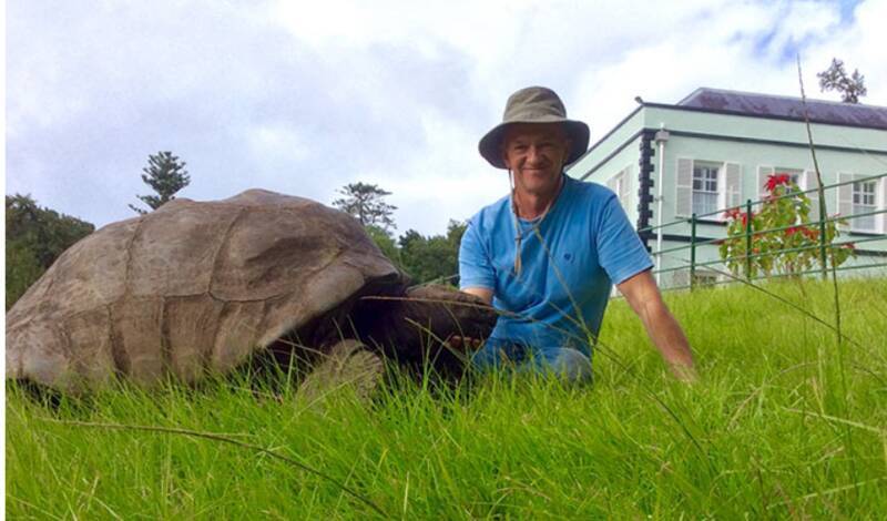 190-летний Джонатан назван самой старой черепахой на свете