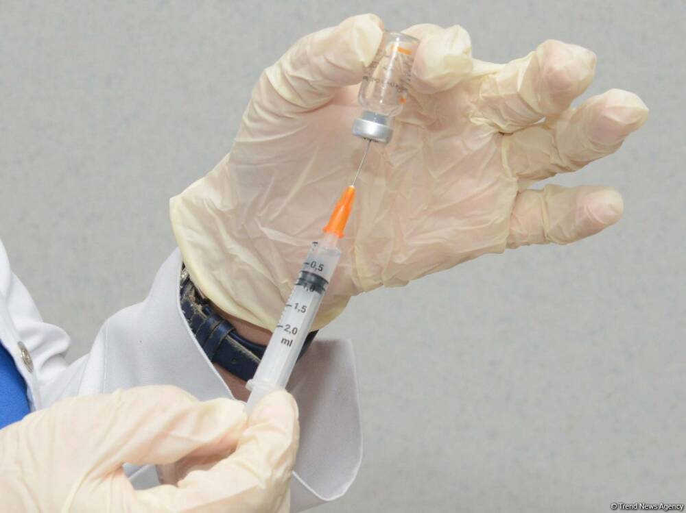 Наиболее эффективным способом защиты от штамма "омикрон" является прививка бустерной дозой вакцины