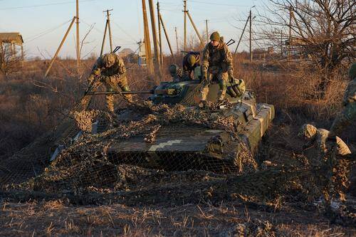 Военный аналитик Рожин: Украина может попытаться захватить в Донбассе города вроде Докучаевска и посмотреть на реакцию России