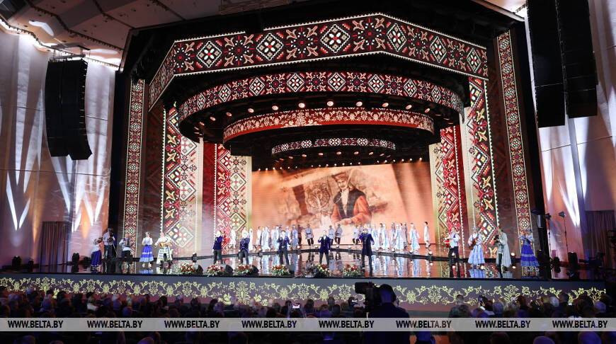 ФОТОФАКТ: Концерт мастеров искусств Беларуси "Миллионы сердец" во Дворце Республики