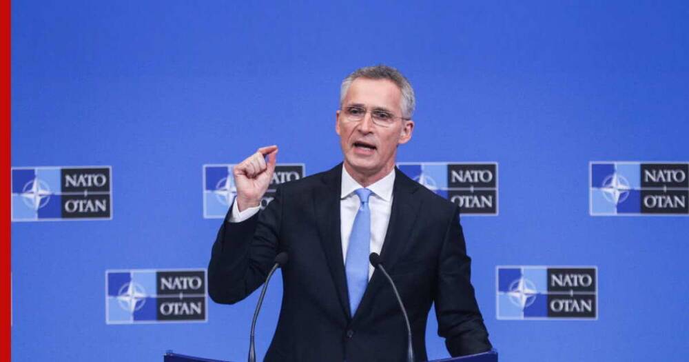 НАТО не будет размещать боевые группы на Украине, заявил Столтенберг
