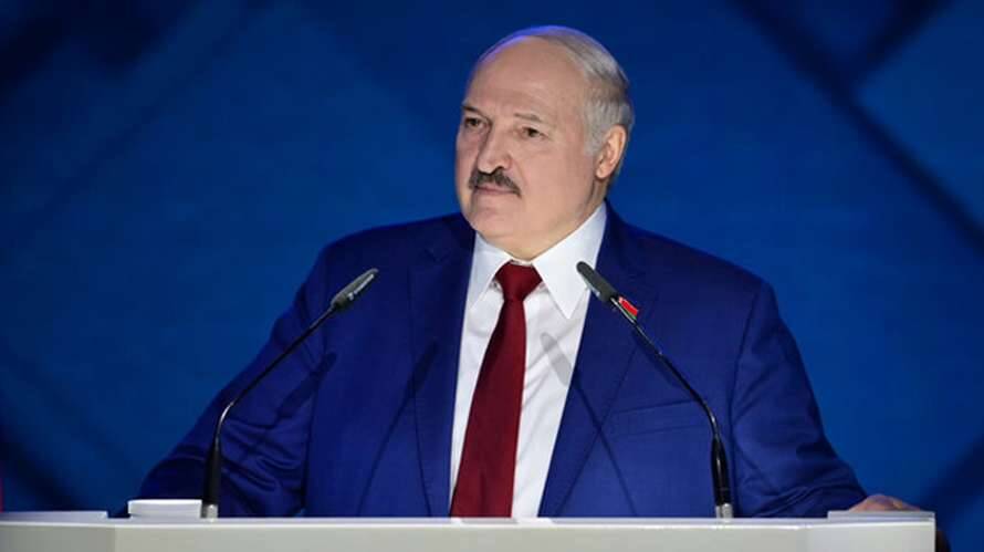 Лукашенко обещает не воевать с Украиной
