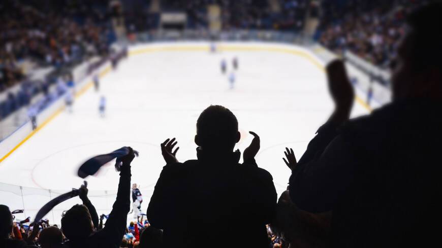Родители Капризова впервые посетили матч НХЛ с участием сына (ВИДЕО)
