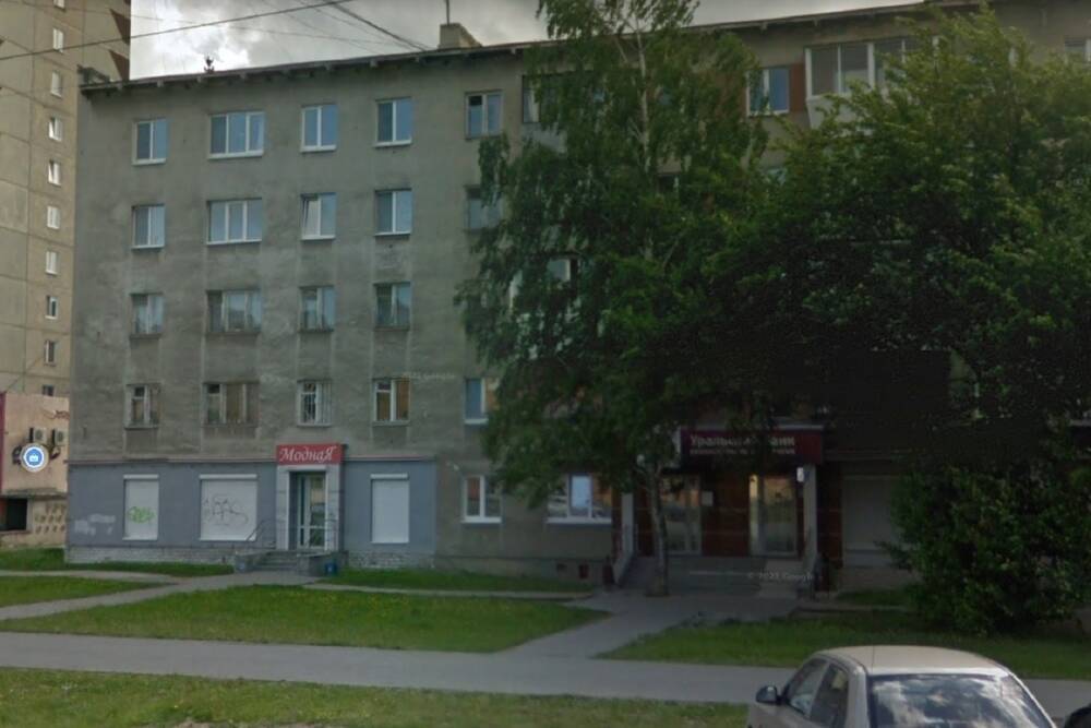Вооруженные люди ограбили отделение банка УБРиР в Екатеринбурге