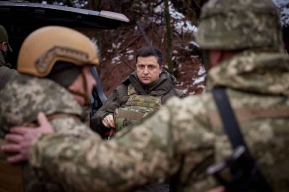 Зеленский пообещал соотечественникам фото украинских военных из Крыма