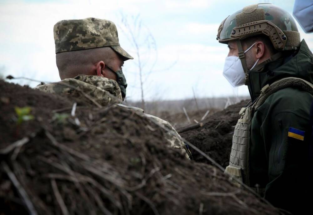 Зеленский пообещал украинским военным фотосессию в Крыму и Донбассе