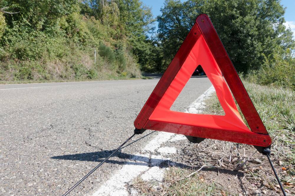 В Солотче водитель внедорожника протаранил автомобиль и скрылся с места ДТП