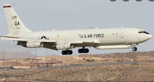 Над Черным морем заметили самолёт боевого управления и целеуказания ВВС США Boeing E-8C. ФОТО