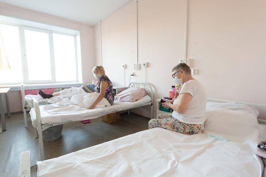 В Новосибирске приостановили оказание плановой медпомощи из-за COVID