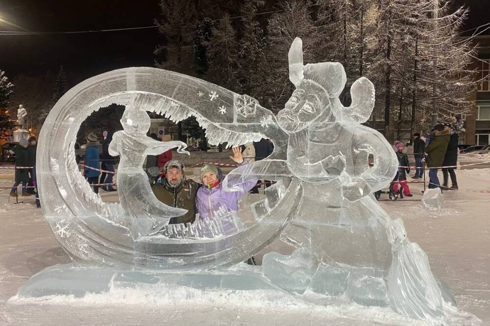В Апатитах прошел конкурс ледяных скульптур «Бешеная пила»