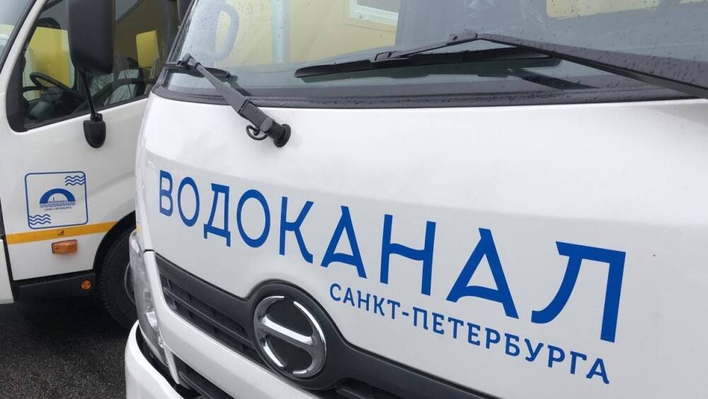 Девять аварий на тепловых сетях зафиксировали в Петербурге за сутки