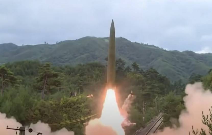 Запущенная Северной Кореей баллистическая ракета достигла скорости 16 Махов