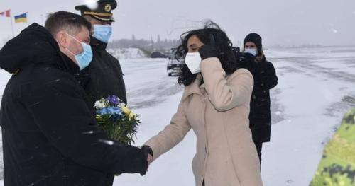Зачем глава военного ведомства Канады Анита Ананд прилетела на Украину