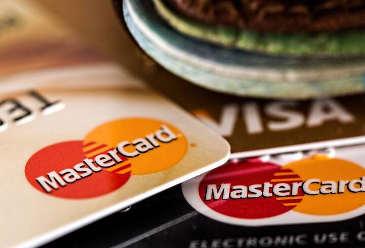 Visa и MasterCard почувствовали конкуренцию на российском рынке
