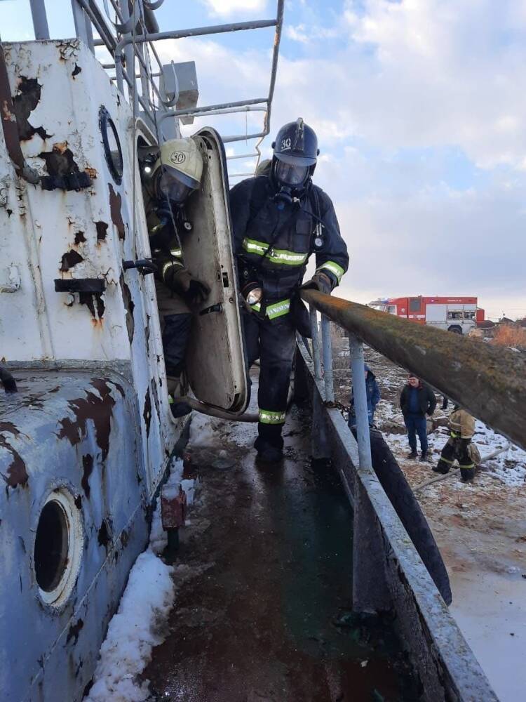 В Астраханской области произошел пожар на теплоходе