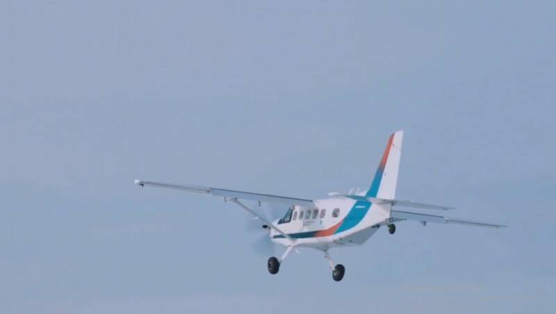 В Екатеринбурге совершил первый полет самолет для местных авиалиний РФ «Байкал»