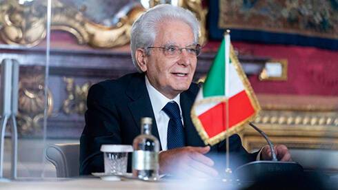 Парламент Италии с восьмой попытки переизбрал на второй срок действующего президента