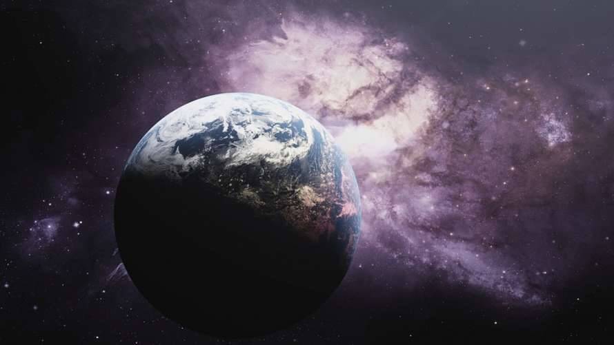 Ученые открыли деформированную планету в форме мяча для регби(Фото)