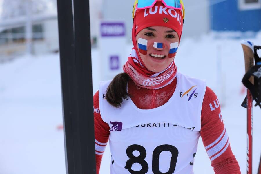 Лыжница Степанова рассказала, на что потратила призовые за победу на этапе Кубка мира. ВИДЕО