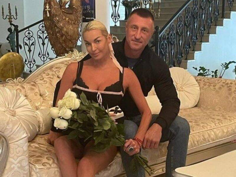 «Лицемерие и предательство»: Волочкова бросила обвиненного в терроризме бойфренда Сергея