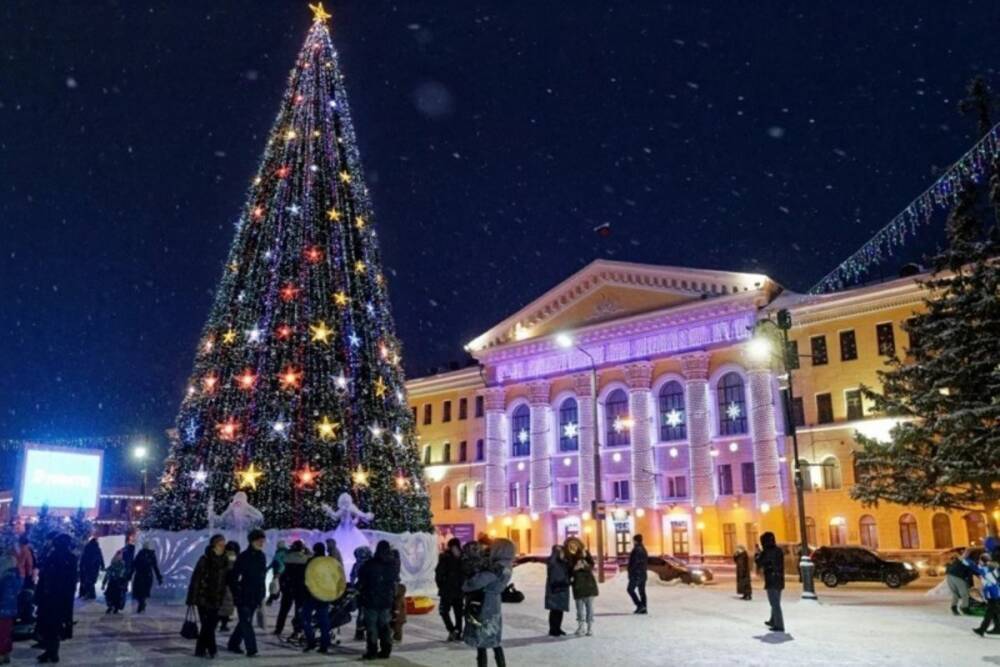Программа праздничных мероприятий на Ново-Соборной площади в Томске 4-9 января 2022 года