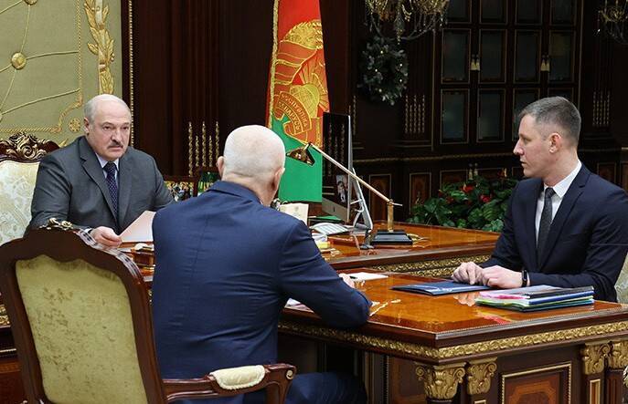 Лукашенко: Нет строительства - нет развития страны. Если взять отрасль в прошлом году, радости не много