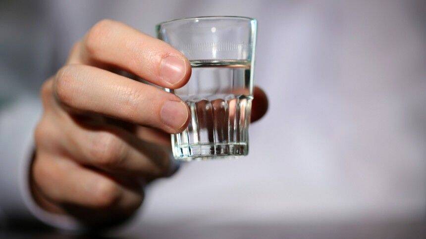 Иммунолог Скорпилева рассказала, может ли рюмка водки защитить от «омикрона»