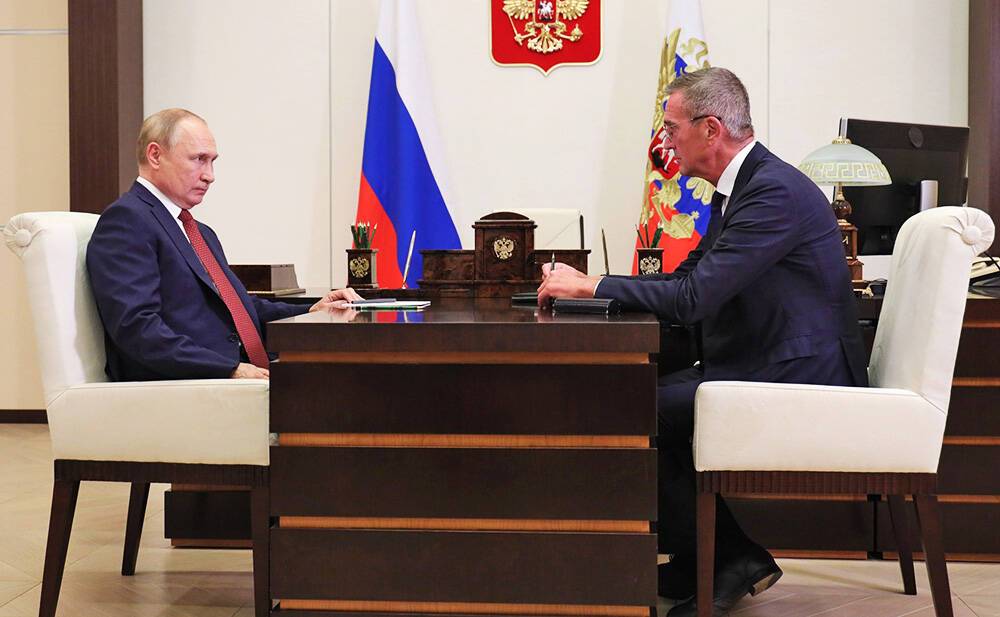 Владимир Путин встретился с Героем России Борисом Обносовым