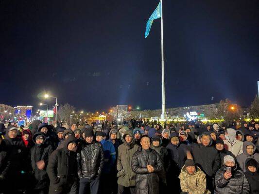 Властям Казахстана надо идти на компромисс с протестующими — мнение