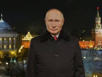 Песков назвал глупостью слухи о том, что Путин записывал обращение в бронежилете