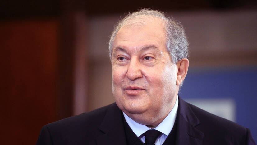 Президент Армении Саркисян назначил бывшего министра обороны Арутюняна послом в России