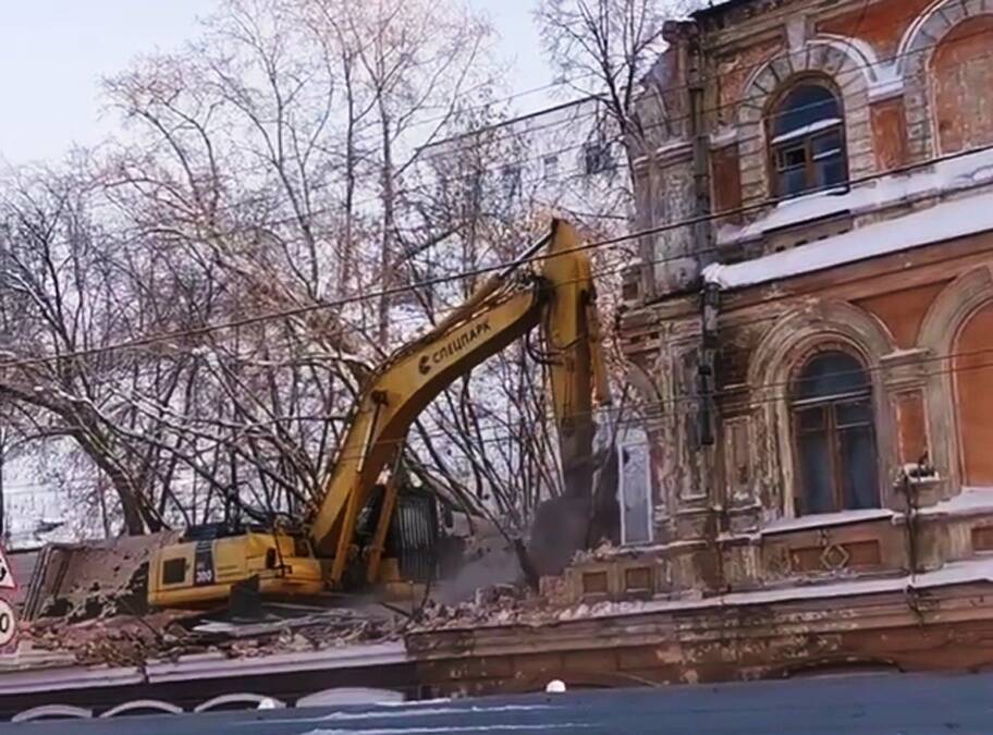 100-летний дом сносят на улице Черниговской в Нижнем Новгороде