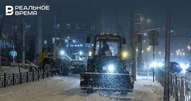 Этой ночью в Казани на уборку снега выйдут почти 400 единиц спецтехники